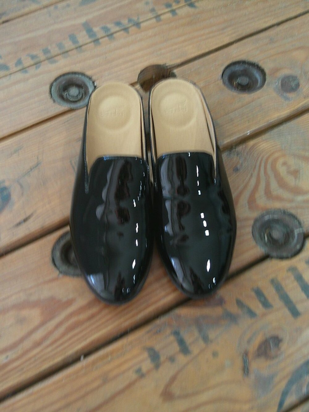 Dansko / Lexie Black Patent Leather Mules Slip Ons 38 / 8
